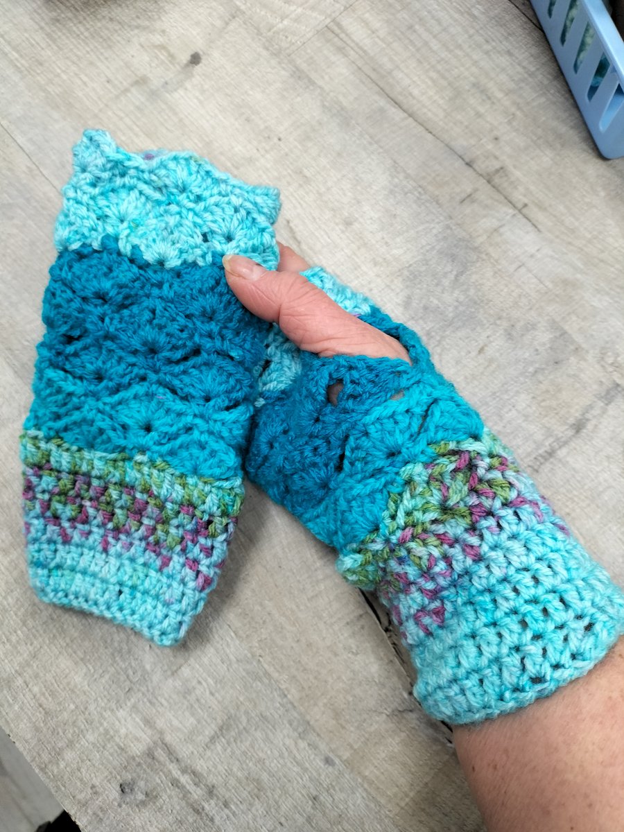 Multi colour crochet fingerless gloves