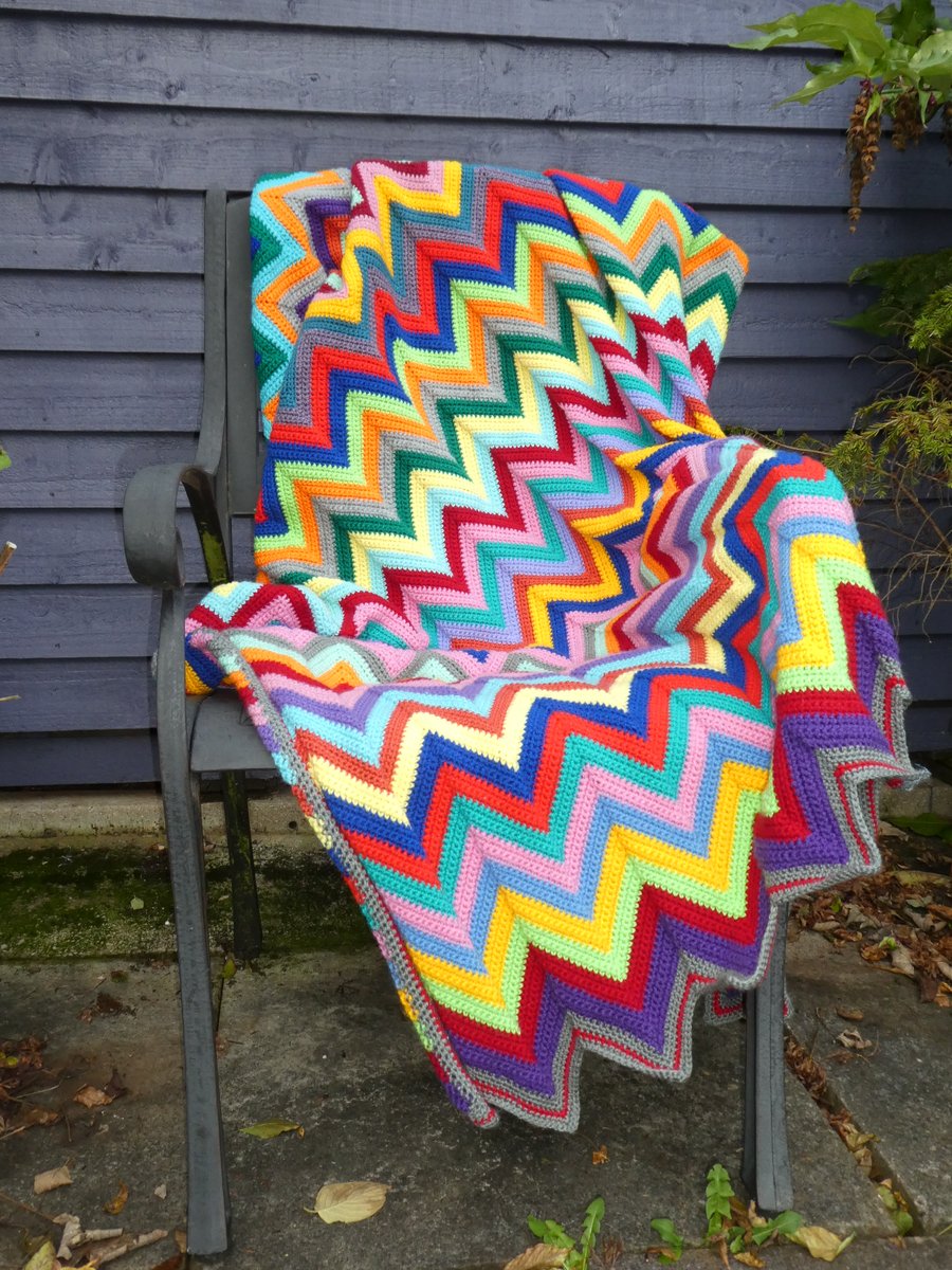  Crochet Blanket in Multicolours.  Zig Zag Crochet Lap Blanket