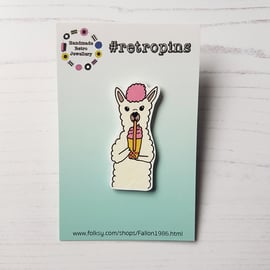 Retropins - Llama with drink pin