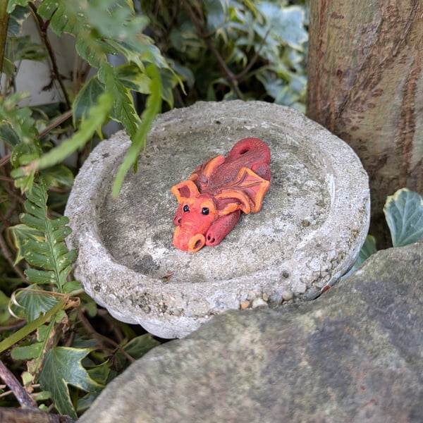 Red dragon, dragon figure