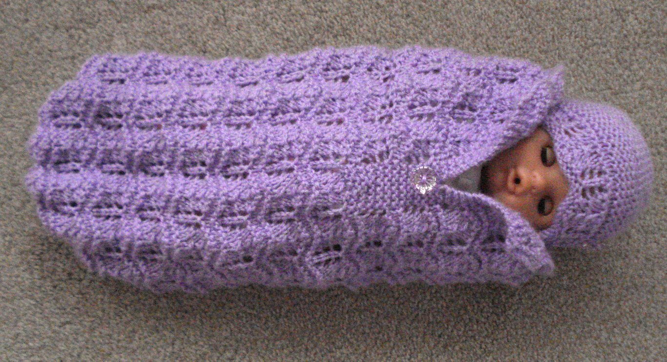 Lilac Doll Cocoon Sleep Bag And hat Hand Knitted In A Pretty Pattern (A124)