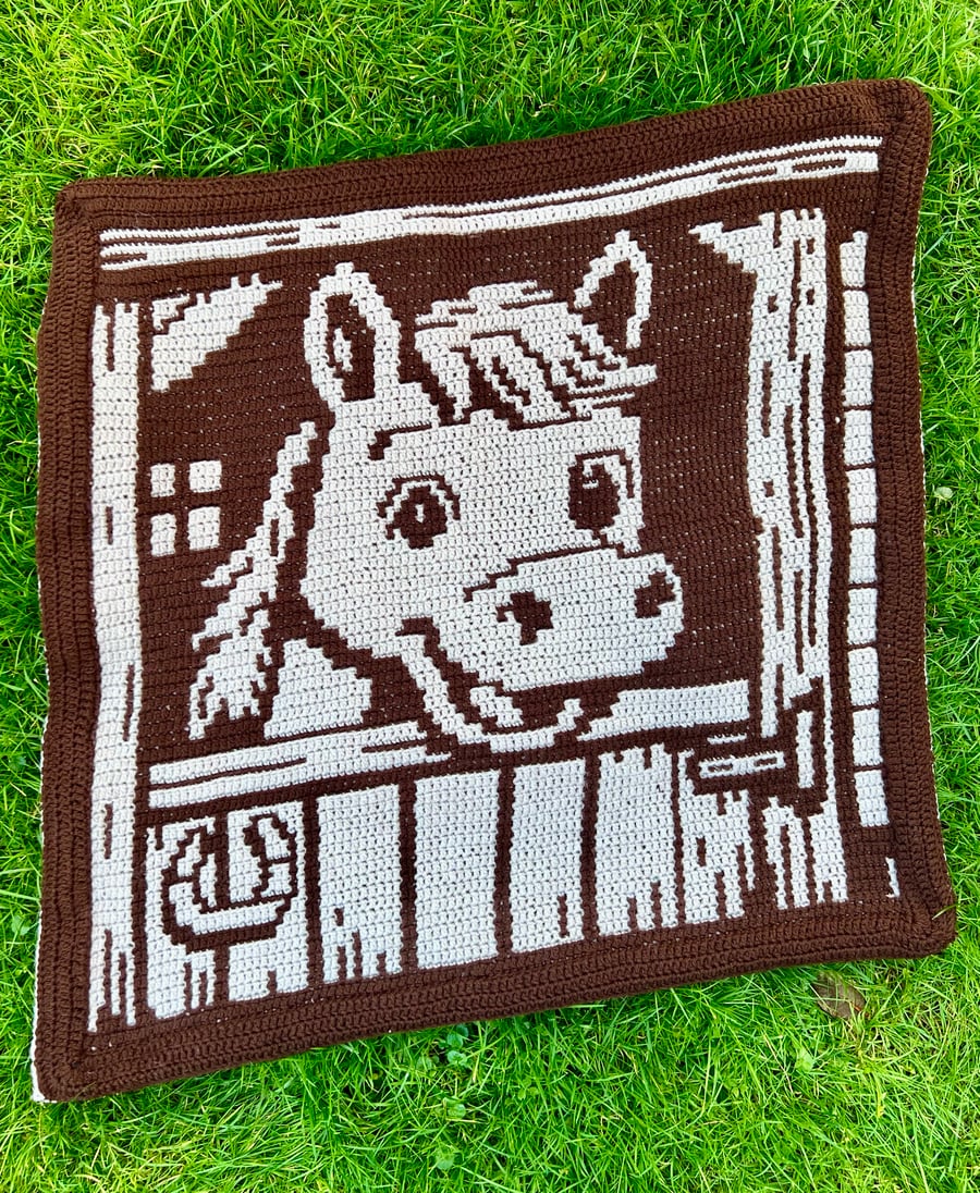Crocheted Horse Blanket – Chocolate Brown & Parchment 