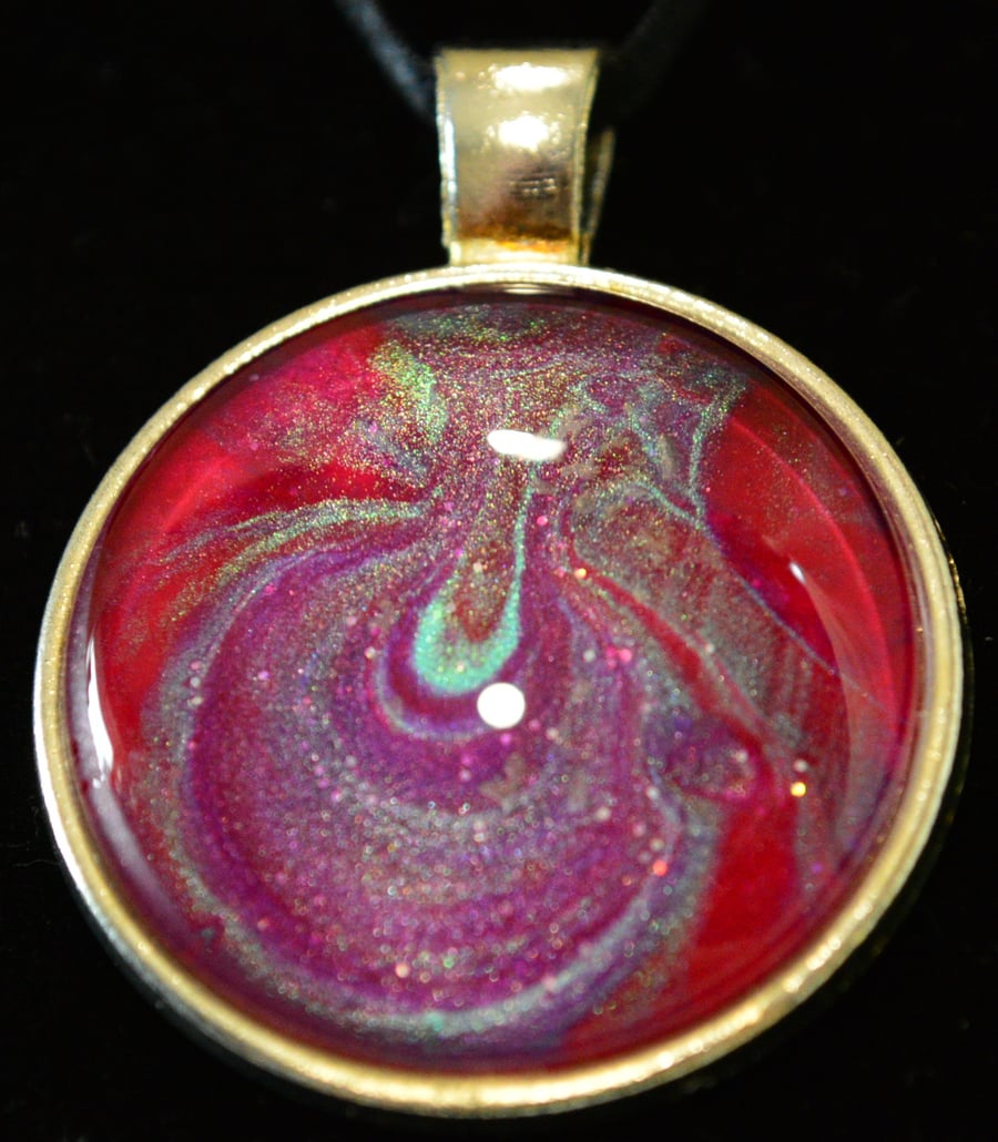 Round  Pendant decorated by Acrylic Paint Pouring method