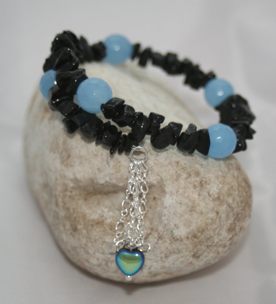 Tourmaline and quartz memory wire bracelet