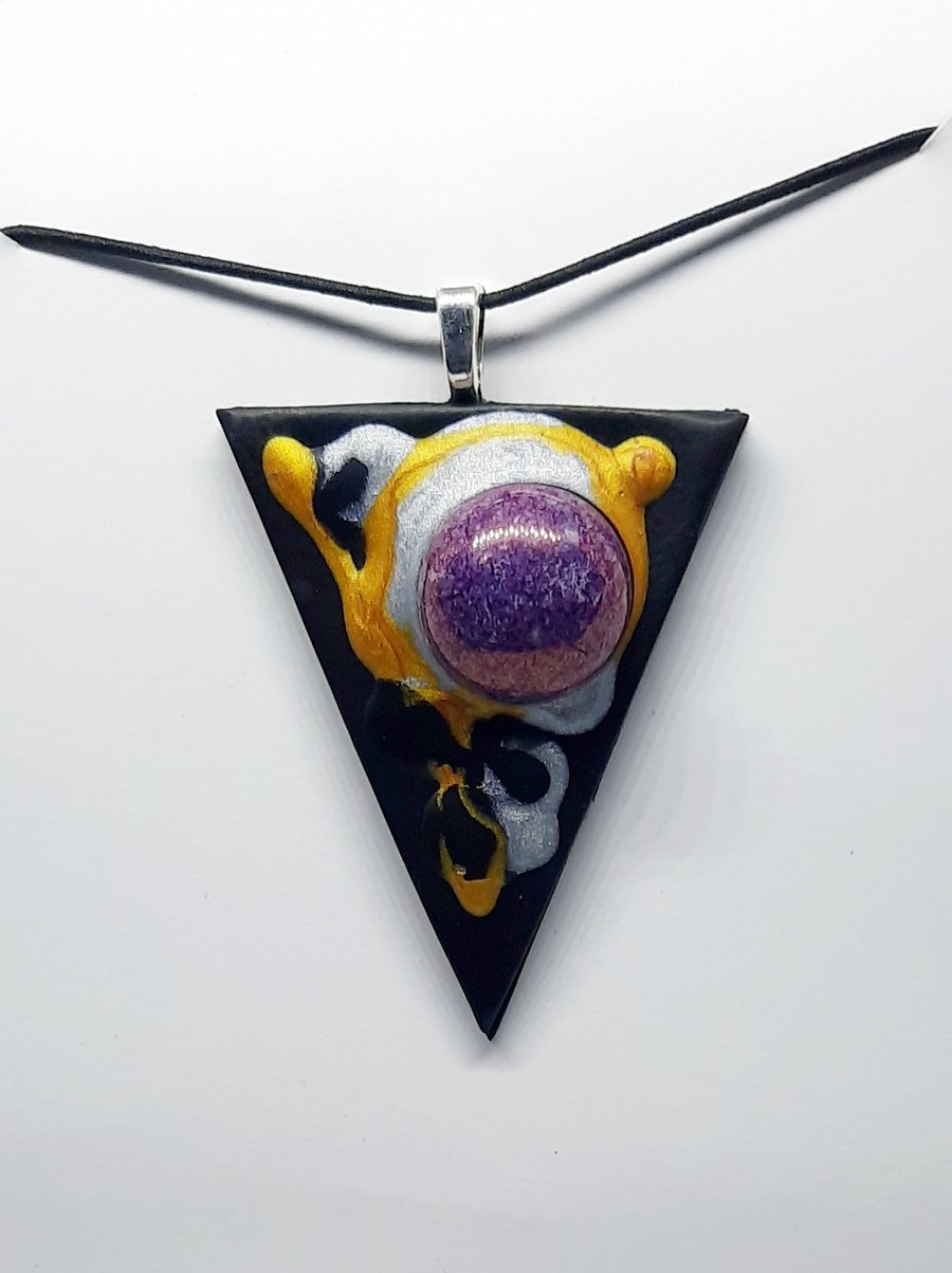Abstract pendant necklace 