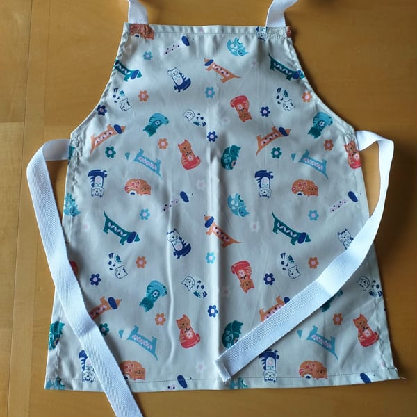 Cat and Dog Apron age 2-6 approximately