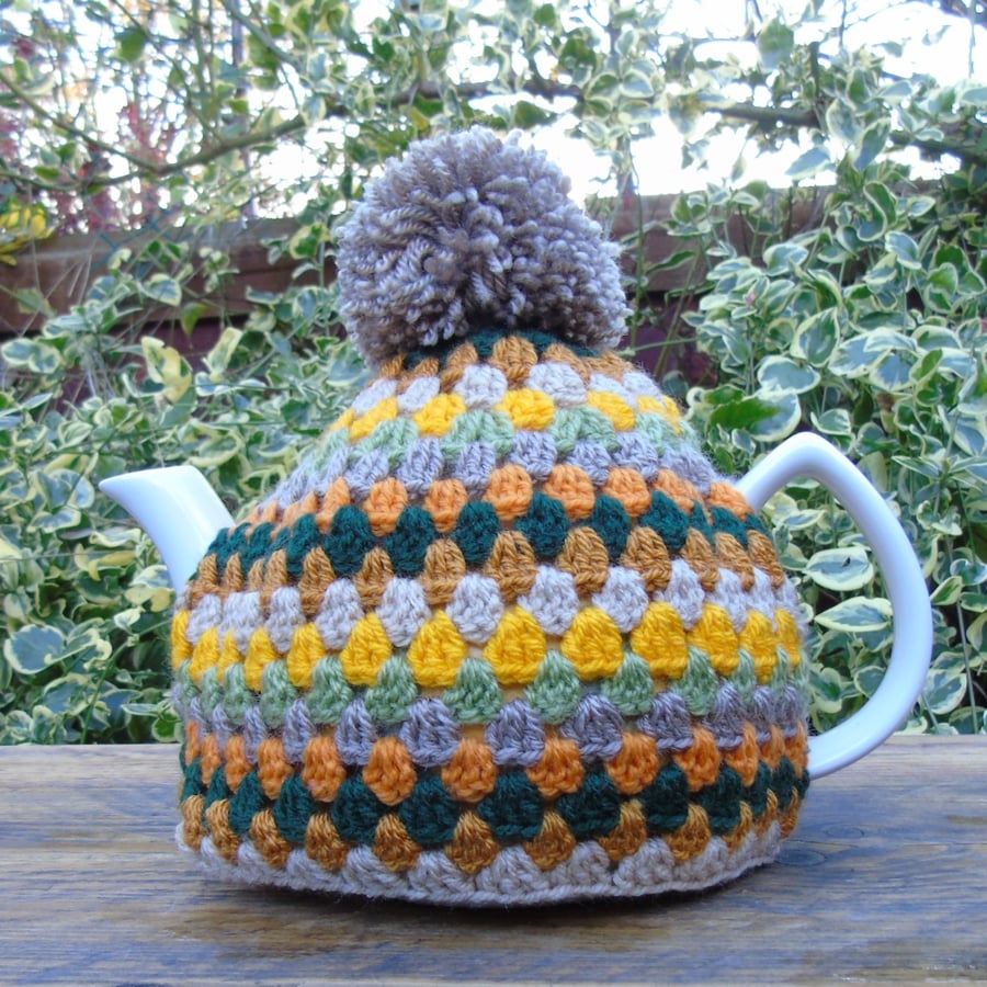 crochet tea cosy, Autumn tones tea cosy, granny stripe tea cosy large cosy