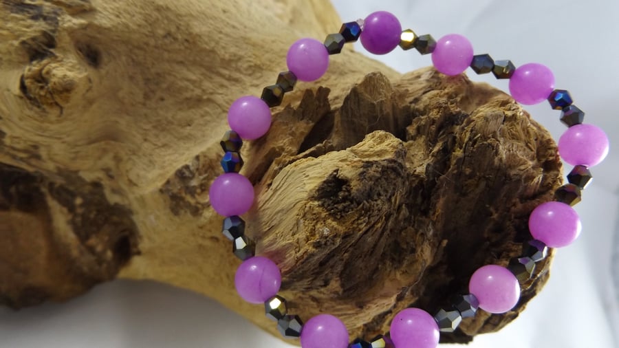 Purple Quartzite and crystal stretch bracelet