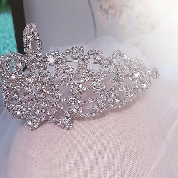 Beautiful sparkling lace tiara. 