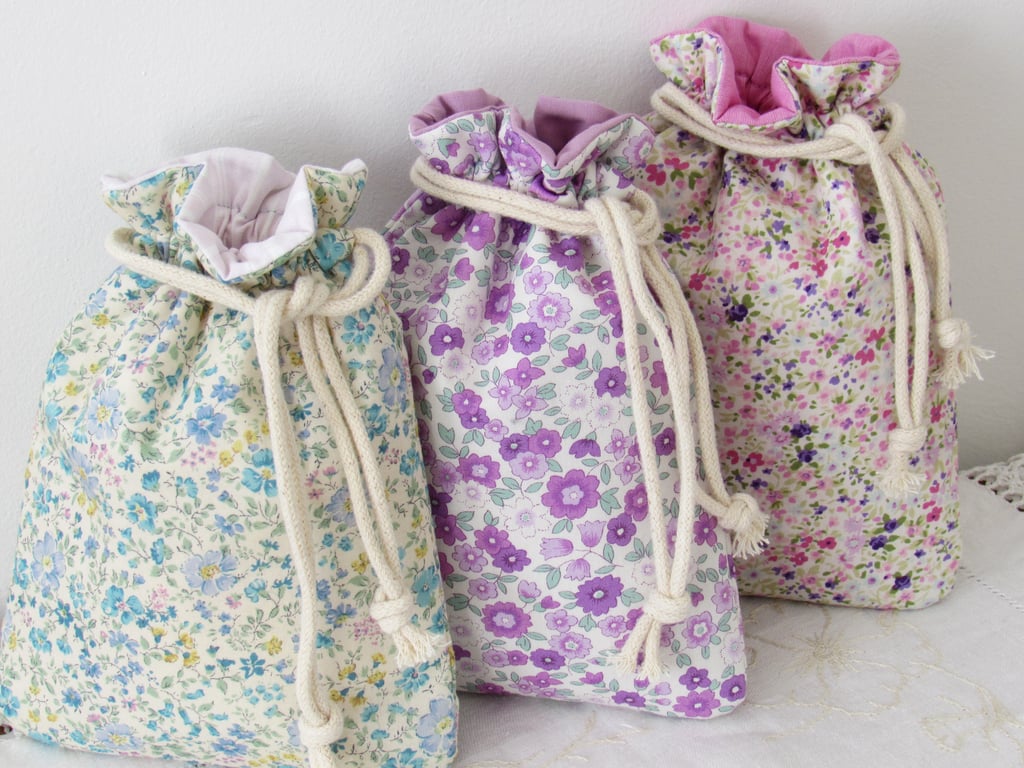 Padded Drawstring Jewelley Bags, Small Floral Drawstring Storage Bag