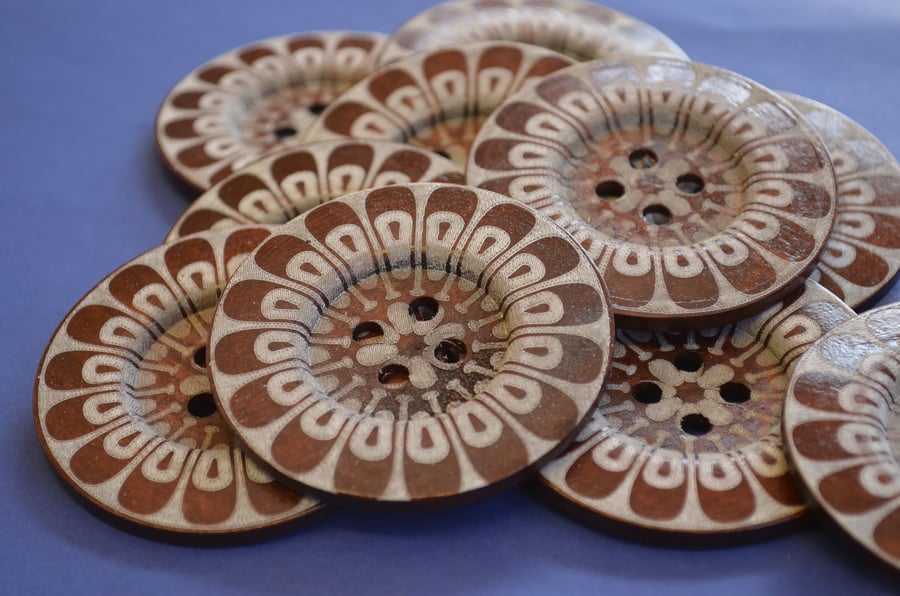 Giant Wooden Buttons 60mm Natural Brown Button Huge Large Flower (G7)