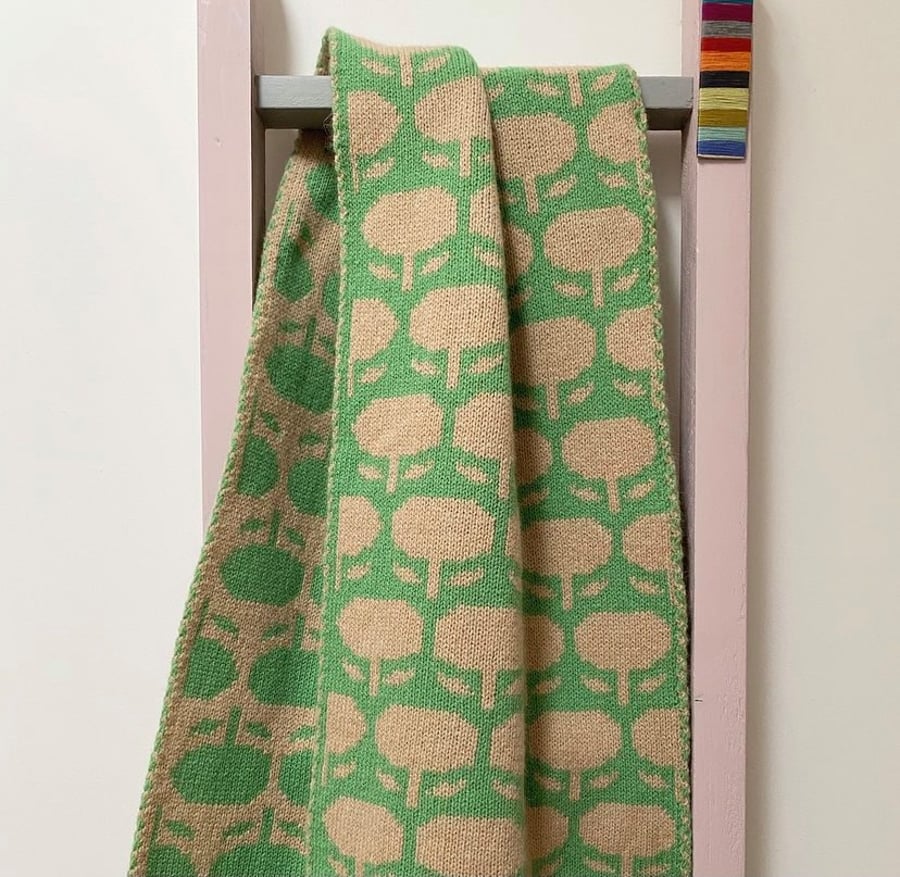 Bud Jacquard Wool Scarf