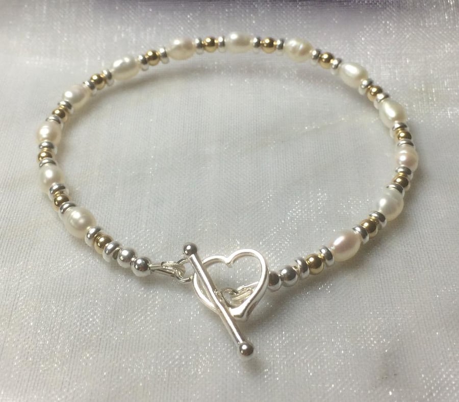 Fresh water pearl heart bracelet