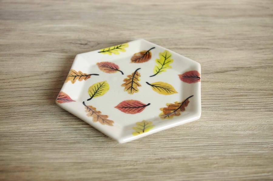 Small Hexagon Dish - Autumn Colours Beech and Oak Leaves