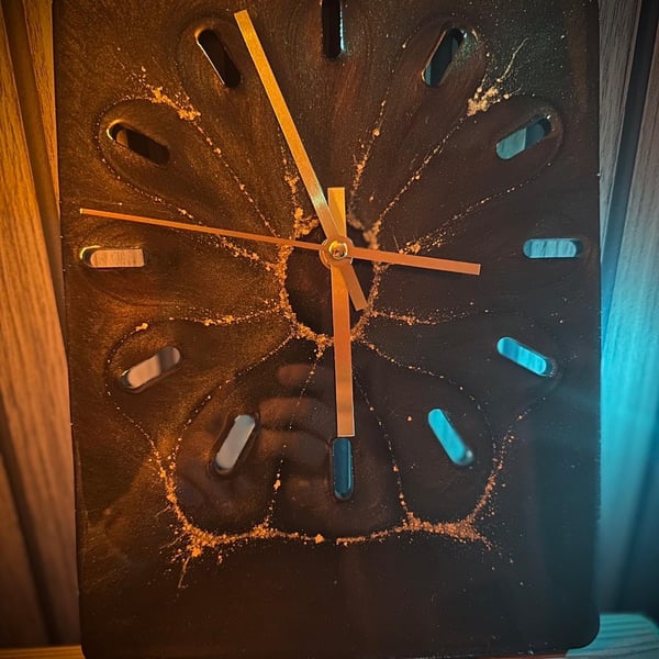 Black and Gold Resin Clock