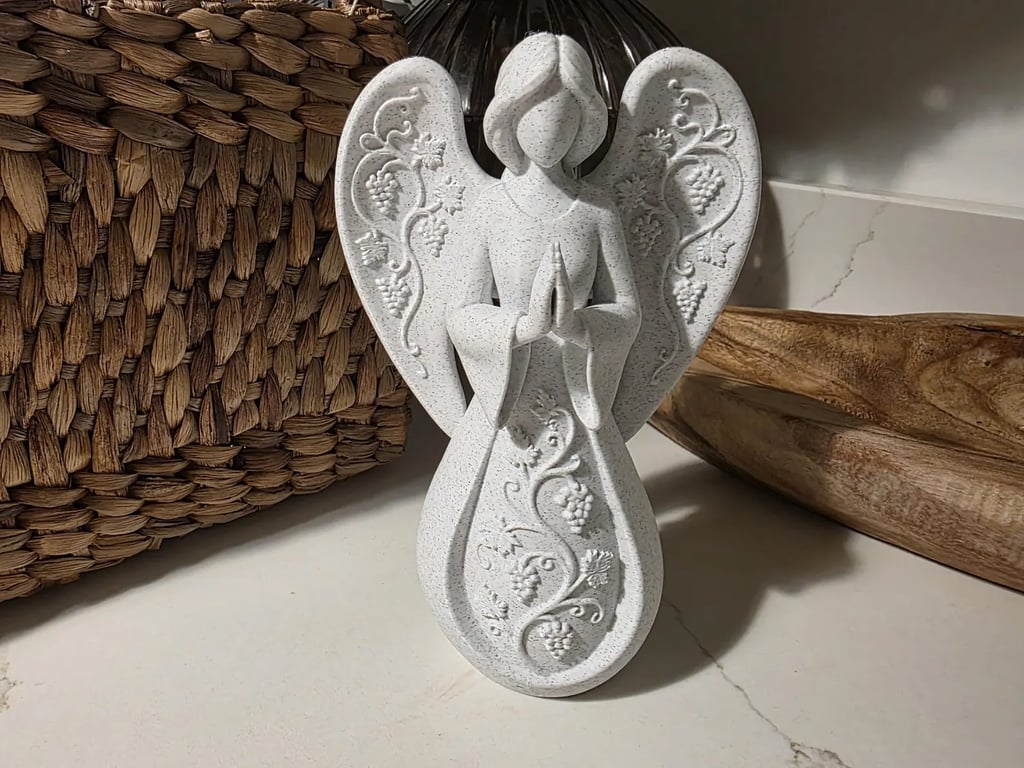 Faceless Praying Angel Tree Topper Marble Effect PLA Braided Hair Vine Decor
