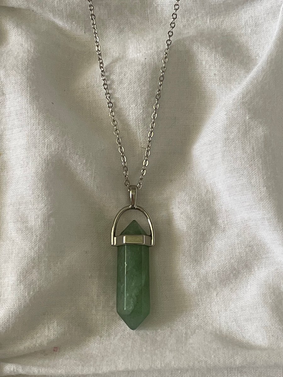 Lori - Mid-green crystal necklace
