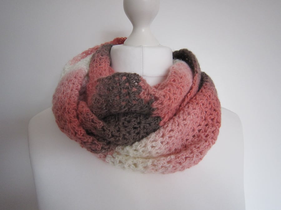 Cream scarf, ladies scarf, crochet, Infinity Scarf, Christmas gift idea