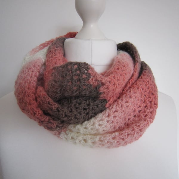 Cream scarf, ladies scarf, crochet, Infinity Scarf, Christmas gift idea