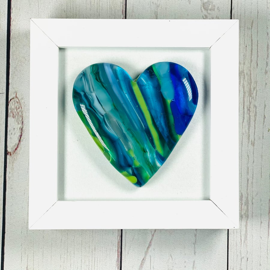 Cast glass heart in a 10cm box frame 