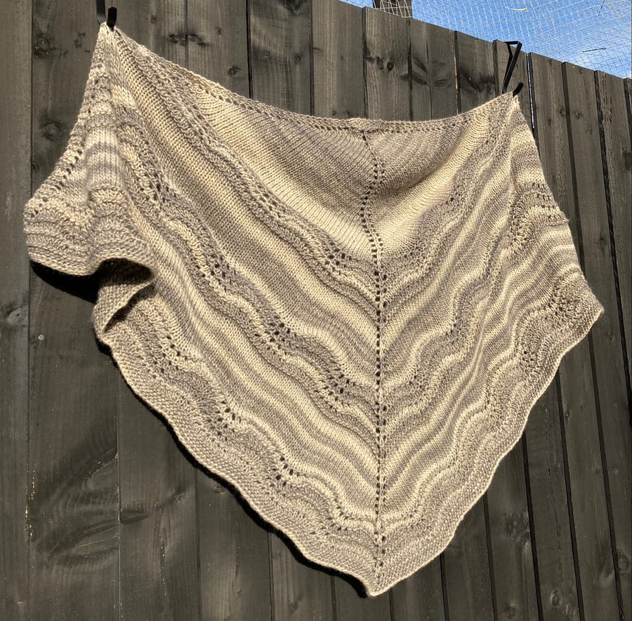 Old Shale Shawl hand knitted in soft wool yarn 