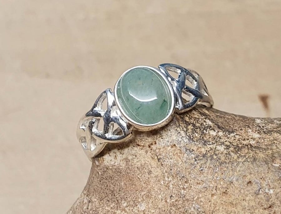 Green Aventurine Celtic Knot Ring. Size N sterling silver rings for women
