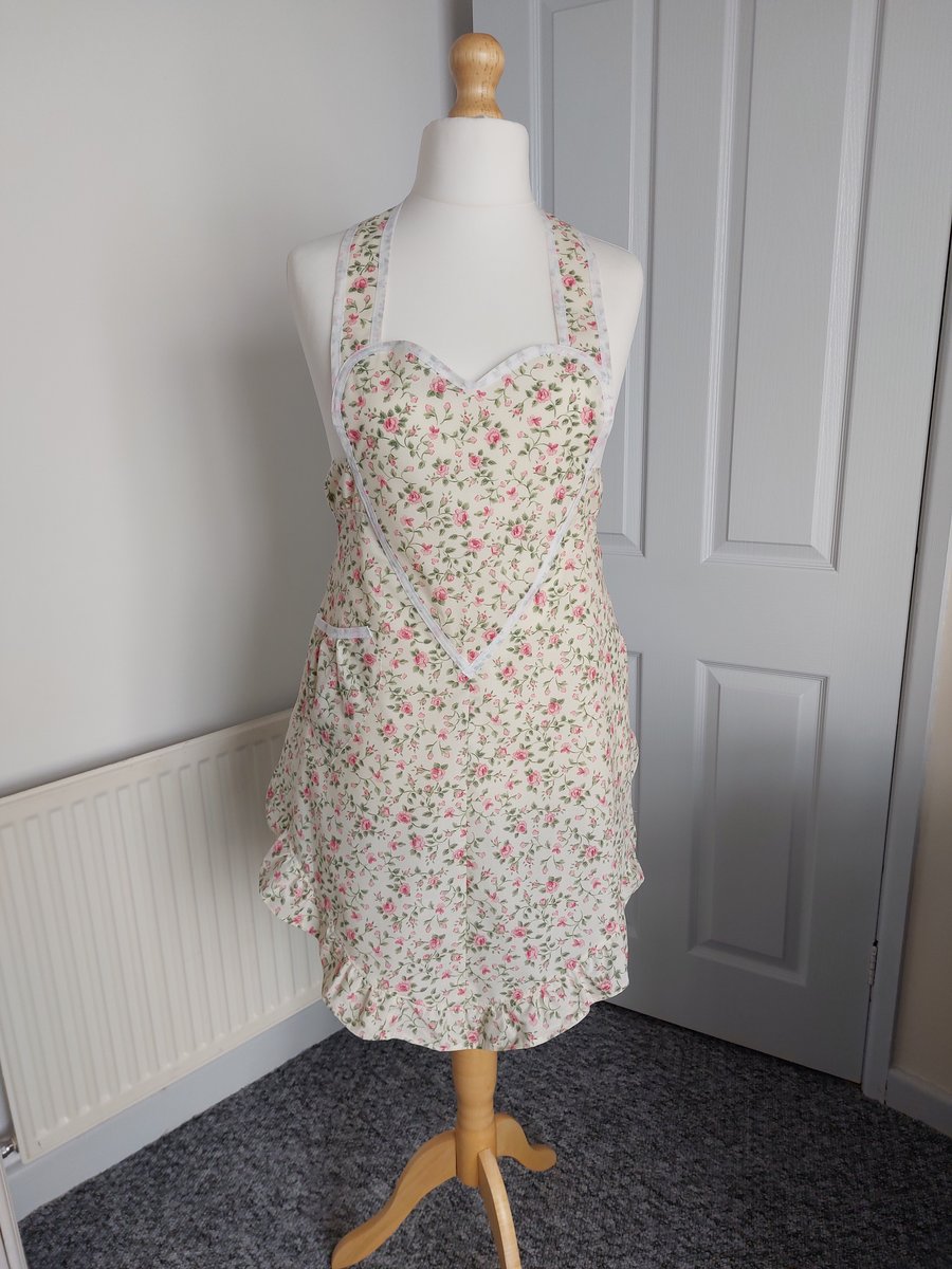 1940s style Sweetheart Apron