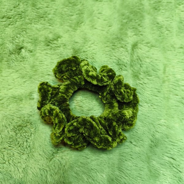 Hunter Green Small Scrunchies Hair Tie