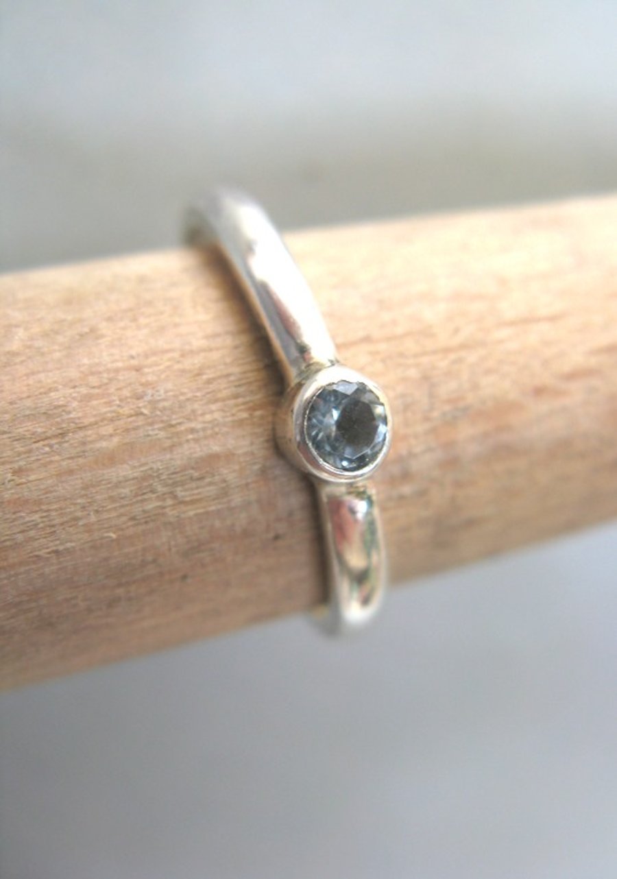 Sterling silver and aquamarine stacking ring