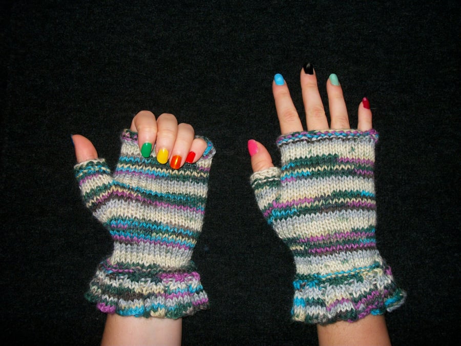 Fingerless Gloves with Ruffle Cuff Knitting Pattern. PDF Knitting Pattern