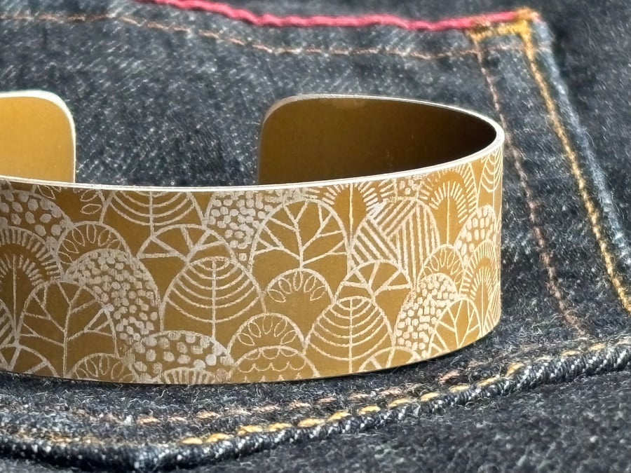 Forest pattern cuff bracelet mustard