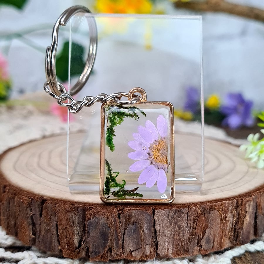 Floral resin keyring