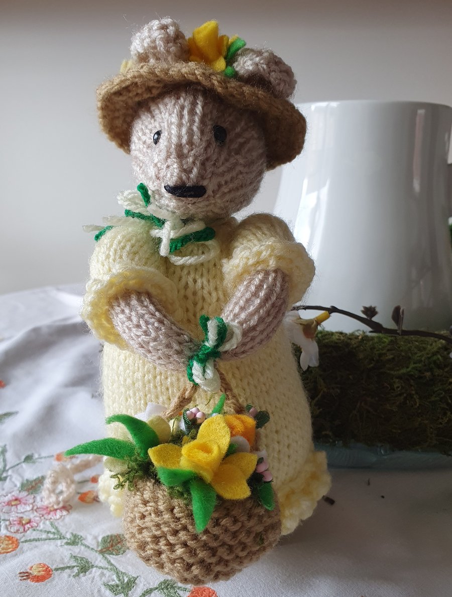 Hand Knitted Mouse Daphne
