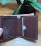 Brown leather wallet with ID pocket - Image 4