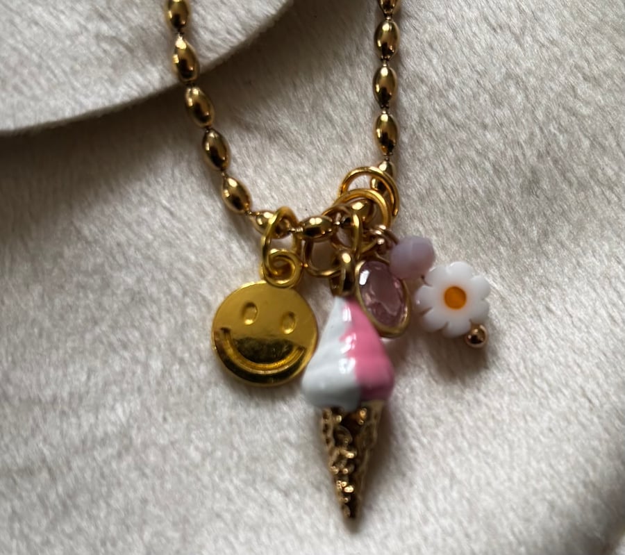 Ice cream necklace