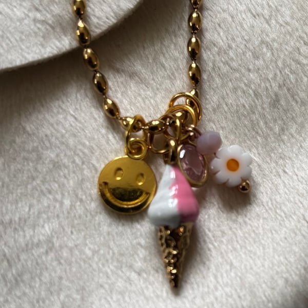 Ice cream necklace