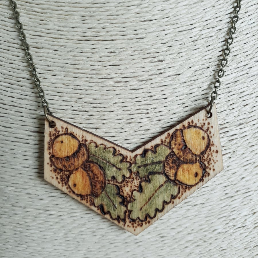 Pyrography acorn & oak leaf pendant