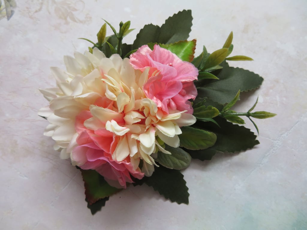 Peach Coral and Green Foliage Flower Cluster Hair Clip 