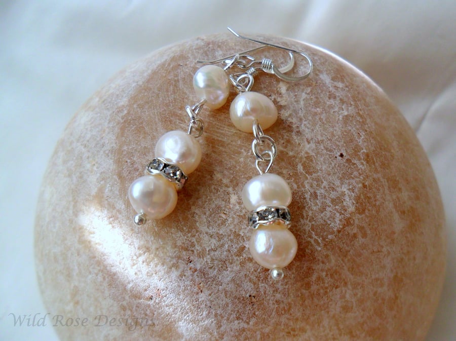  Pearl and diamante earrings