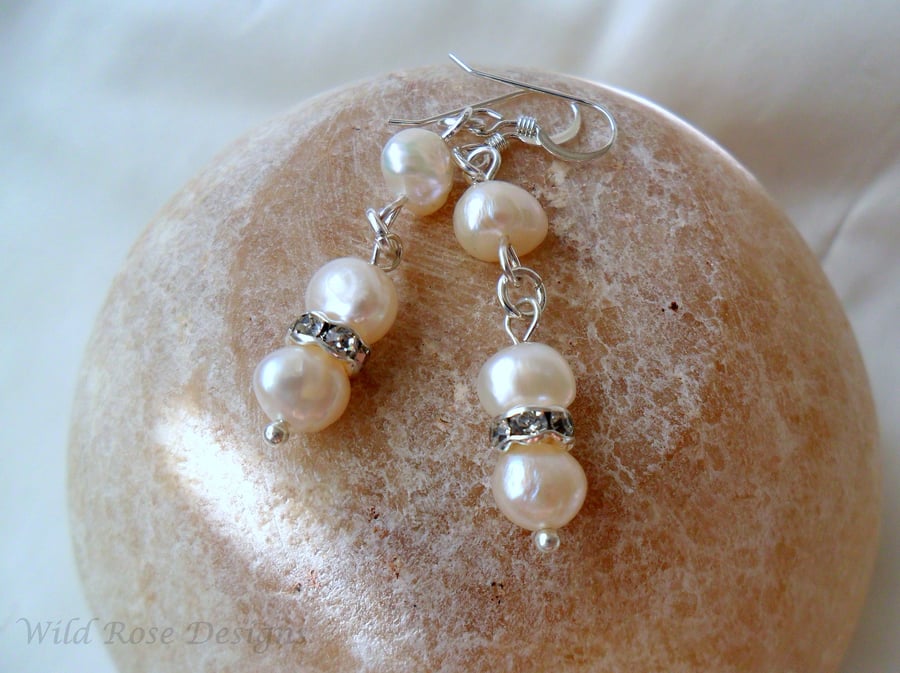  Pearl and diamante earrings
