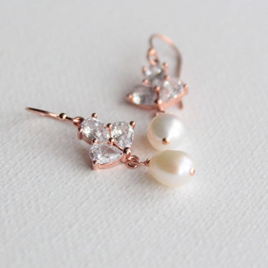 Brides freshwater pearl earrings
