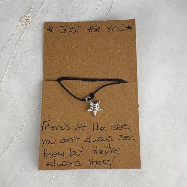 Star-shaped friendship bracelet