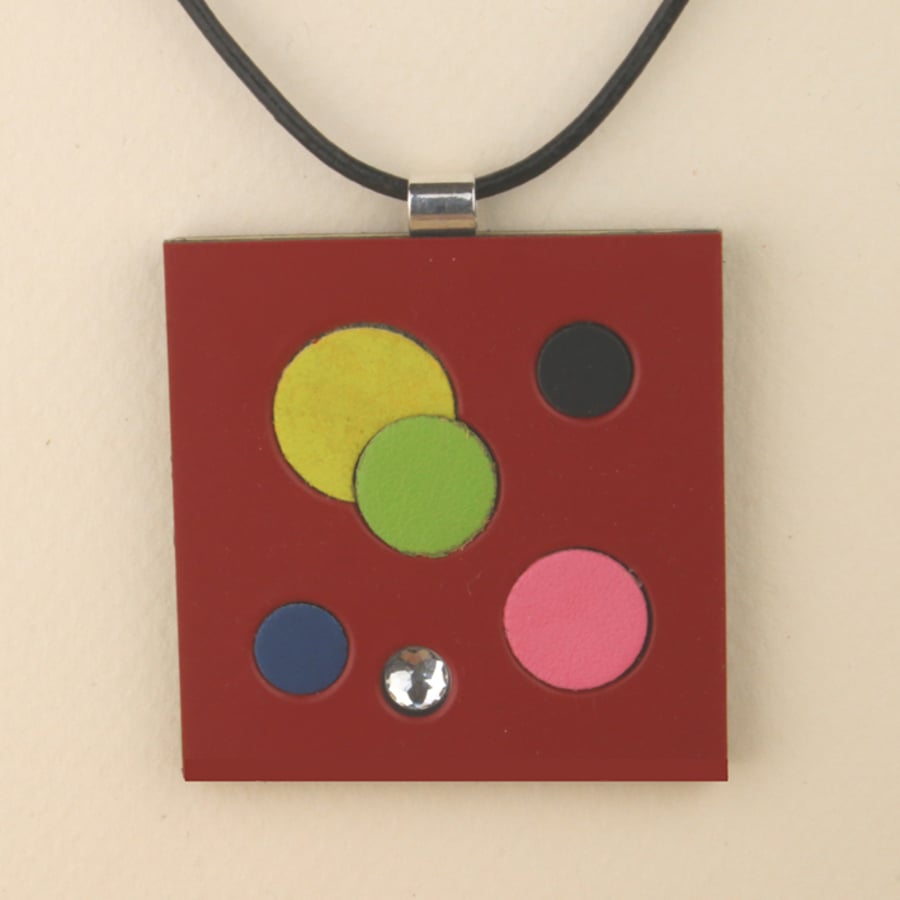 S003 SQUARE LEATHER PENDANT