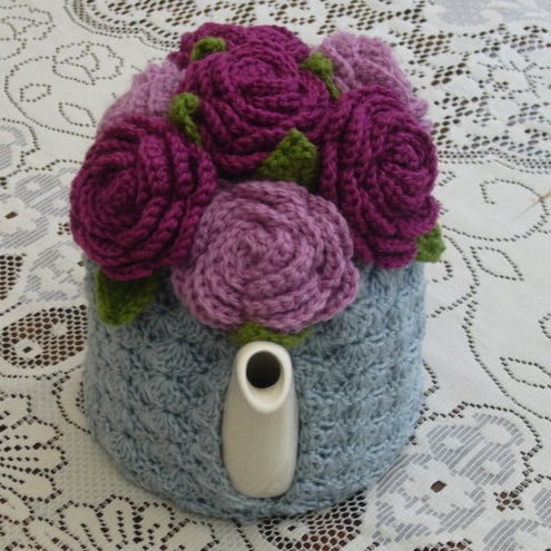 Knitted 3-4 Cup Tea Cosy With A Bunch Crochet S