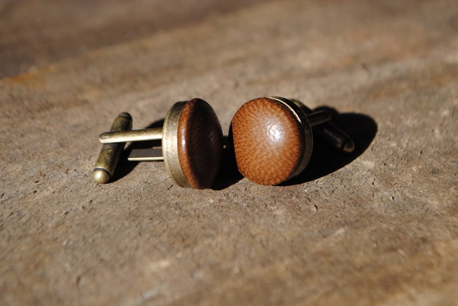 Vintage Bitter Chocolate leather covered cufflinks.