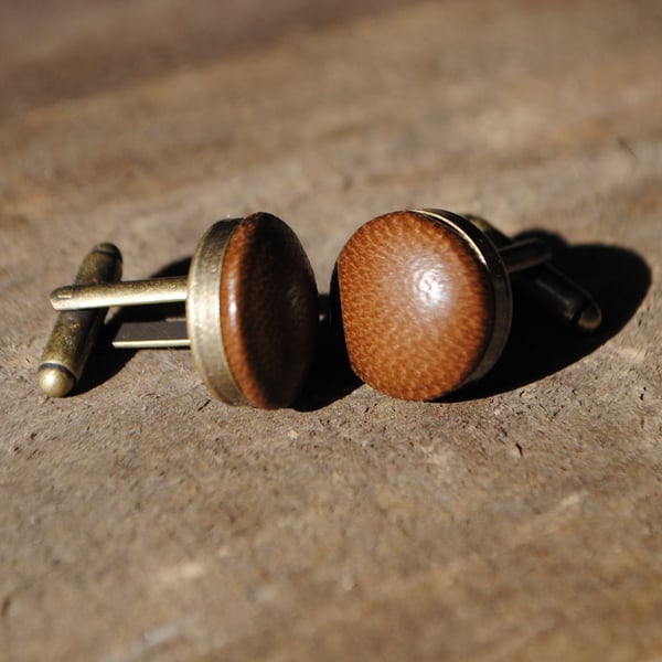 Vintage Bitter Chocolate leather covered cufflinks.