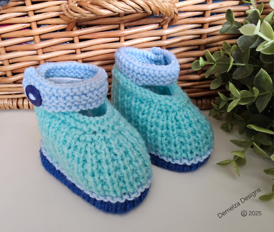 Designer Baby Boy's Hand Knitted Shoes   3 - 6 months size