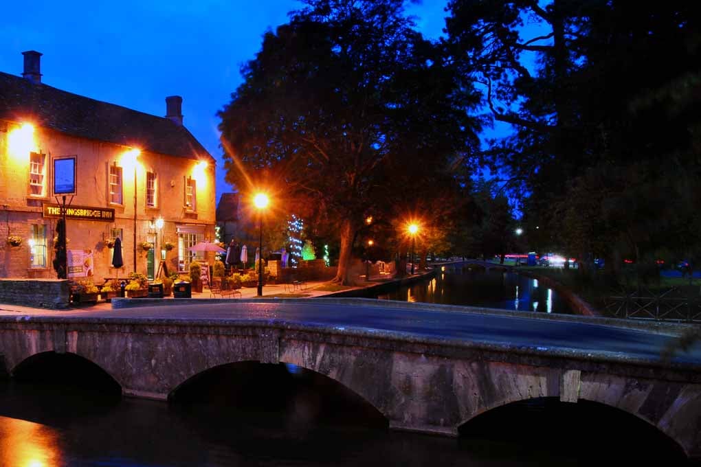 Kingsbridge Inn Bourton On The Water Cotswolds Photograph Print