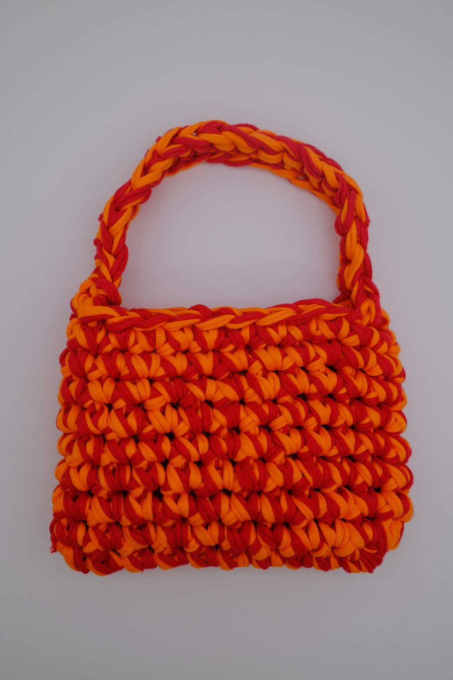 Crocheted shoulder bag 