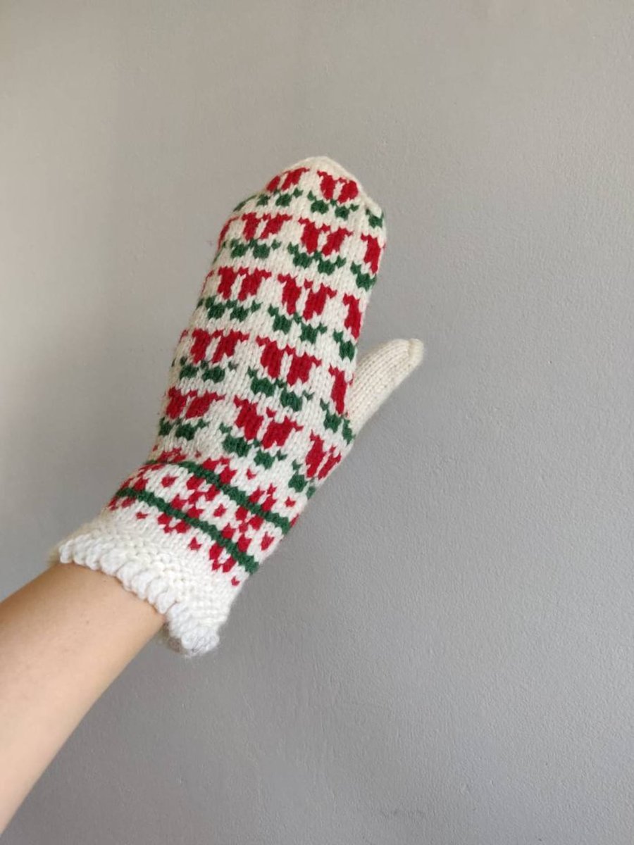 Hand knit festive fairisle wool mittens nordic winter scandi norwegian christmas